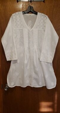 White Cotton Embroidered V-Neck Tunic